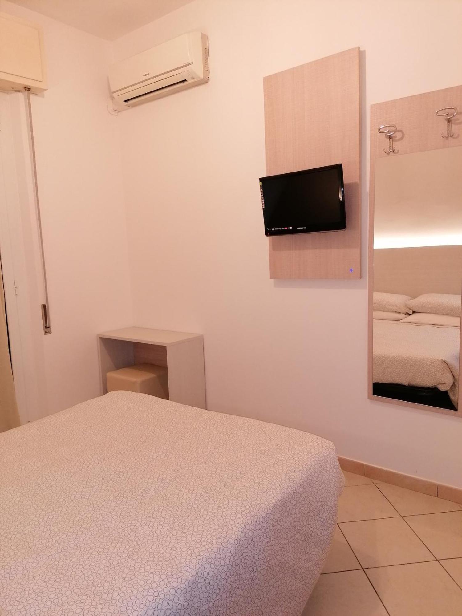Hotel Andrea'S 里米尼 客房 照片