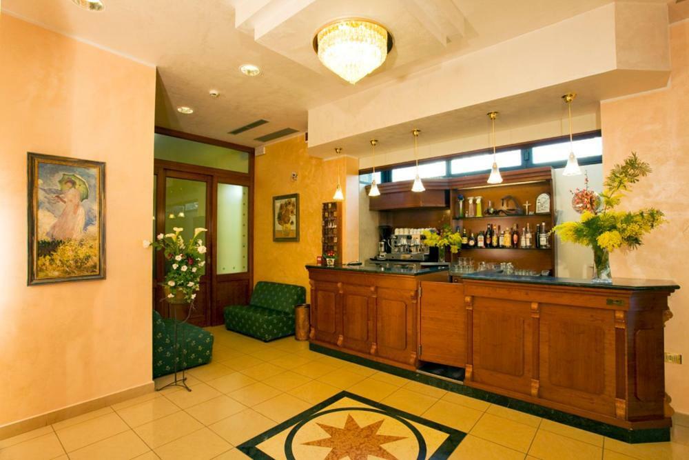 Hotel Andrea'S 里米尼 外观 照片