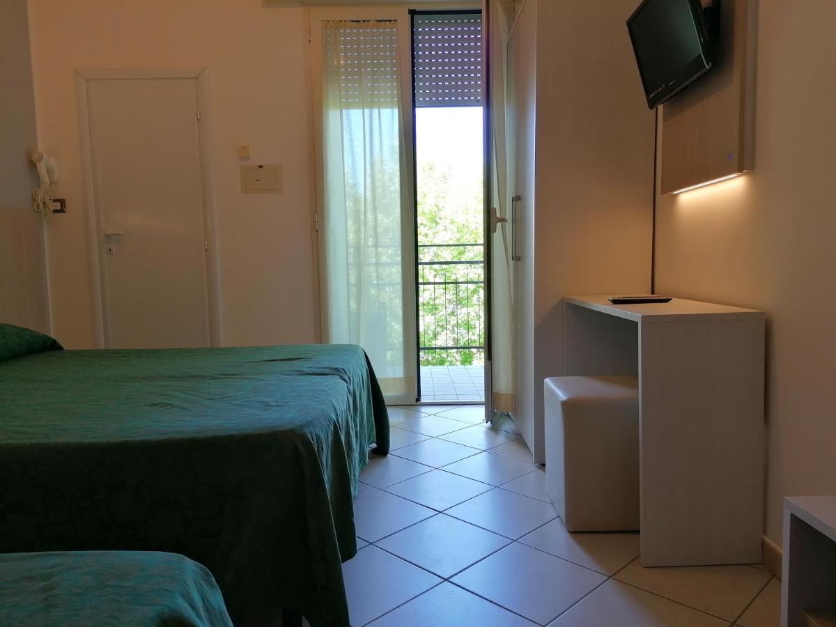 Hotel Andrea'S 里米尼 外观 照片